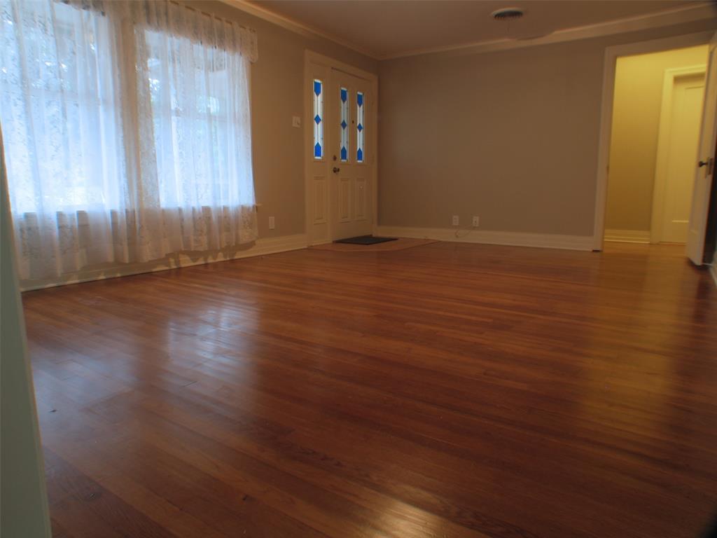 409 Jagoe Street Denton, TX 76201 - Photo 6 of 8