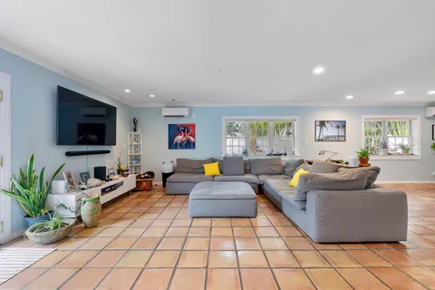 $1,299,900 | 2501 Northeast 26th Terrace, Fort Lauderdale, FL 33305