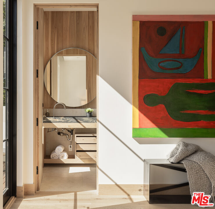 16036 Woodvale Road Encino, CA 91436 - Photo 37 of 54 unknown