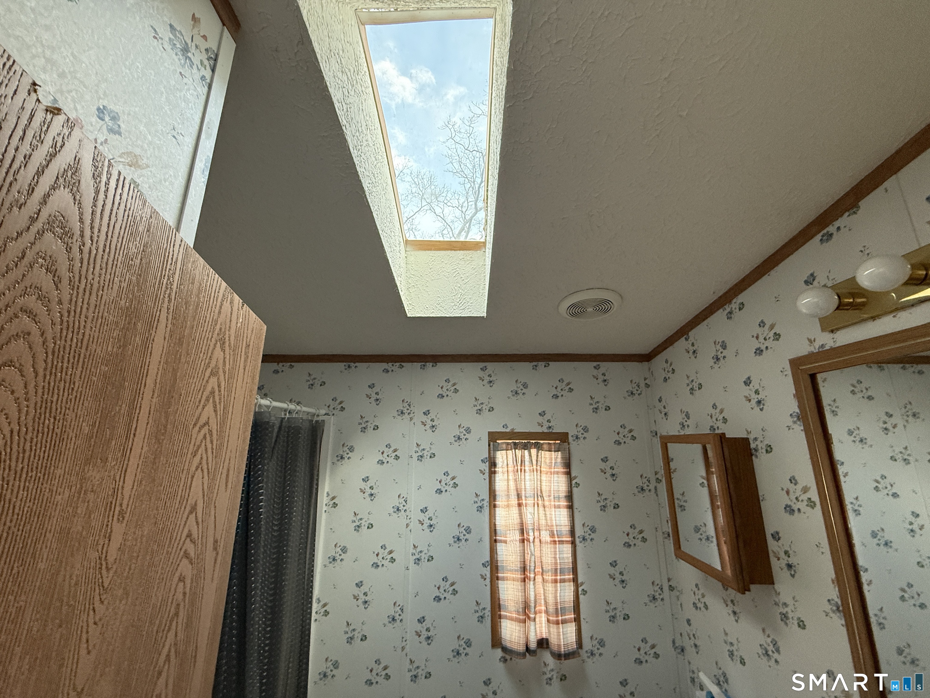 55 Mountainview Road East Hampton, CT 06424 - Photo 15 of 31