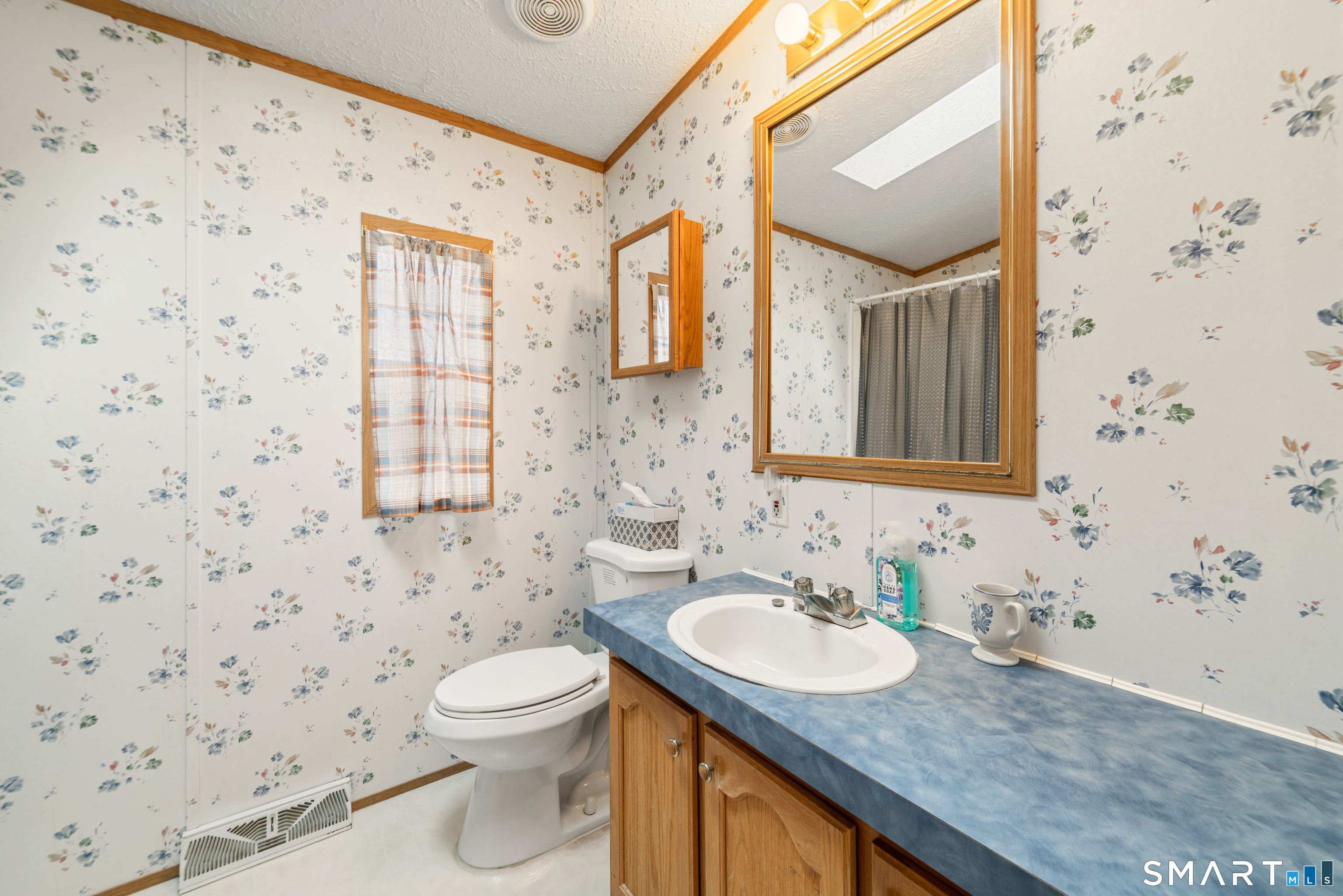 55 Mountainview Road East Hampton, CT 06424 - Photo 16 of 31