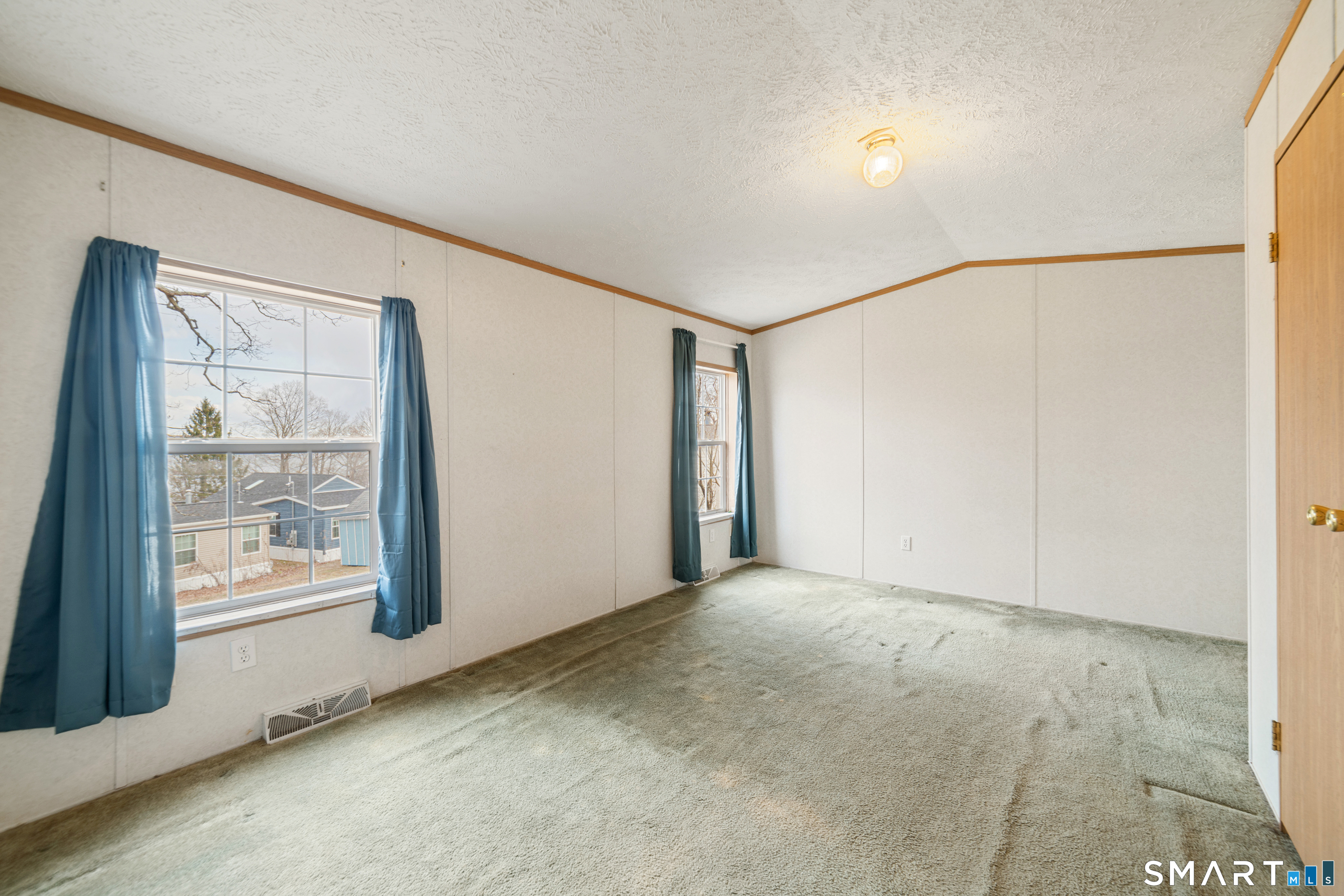 55 Mountainview Road East Hampton, CT 06424 - Photo 19 of 31