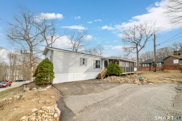 $149,900 | 55 Mountainview Road, East Hampton, CT 06424