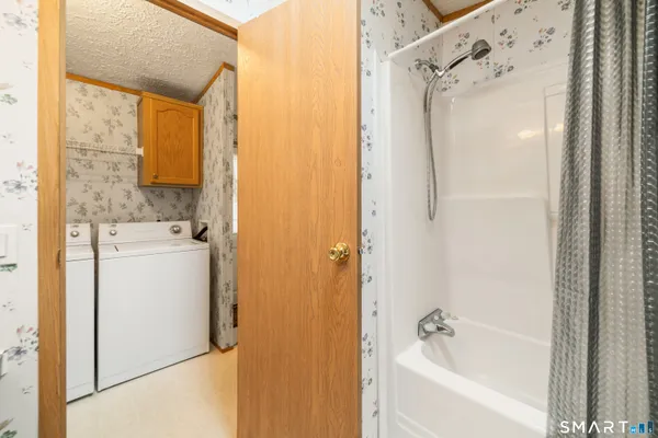 $149,900 | 55 Mountainview Road, East Hampton, CT 06424