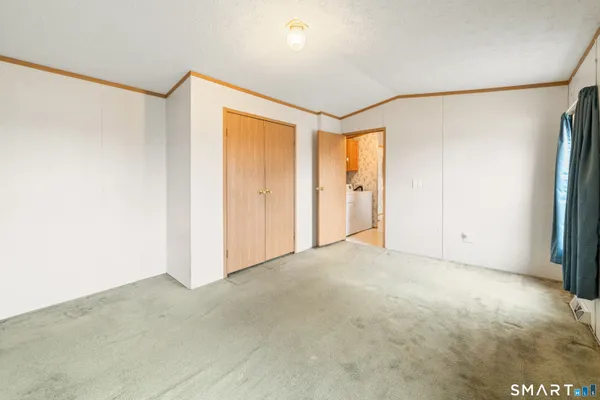 $149,900 | 55 Mountainview Road, East Hampton, CT 06424