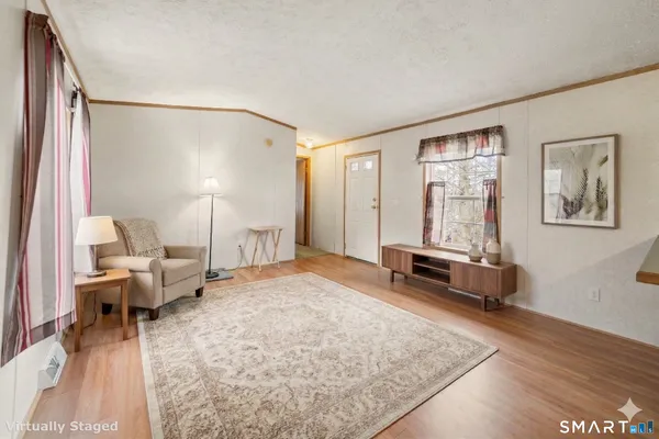 $149,900 | 55 Mountainview Road, East Hampton, CT 06424