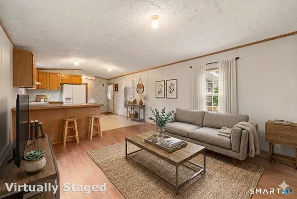 $149,900 | 55 Mountainview Road, East Hampton, CT 06424