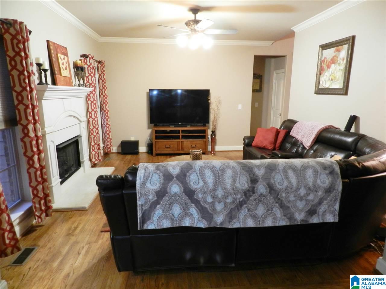 188 Wild Timber Parkway Pelham, AL 35124 - Photo 5 of 38