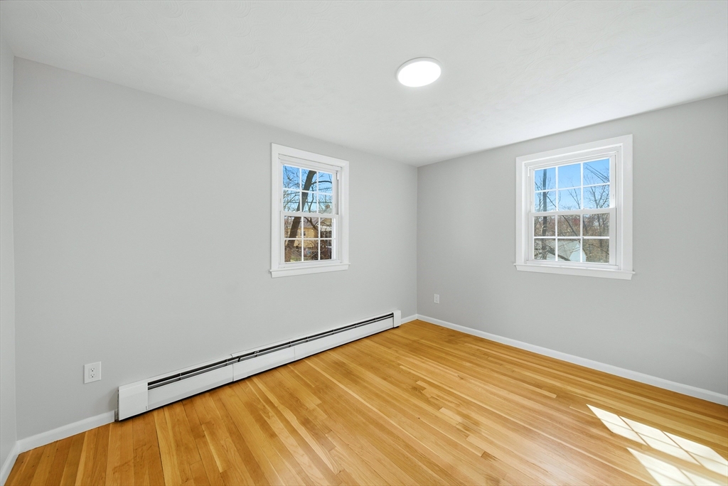 239 Dana Avenue Worcester, MA 01604 - Photo 18 of 31