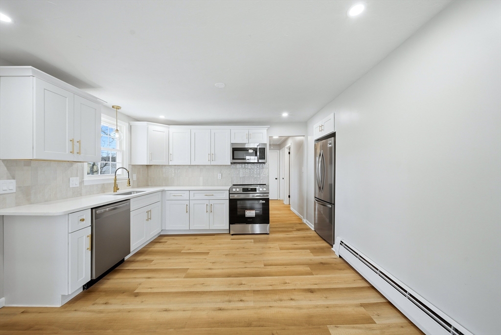 239 Dana Avenue Worcester, MA 01604 - Photo 7 of 31