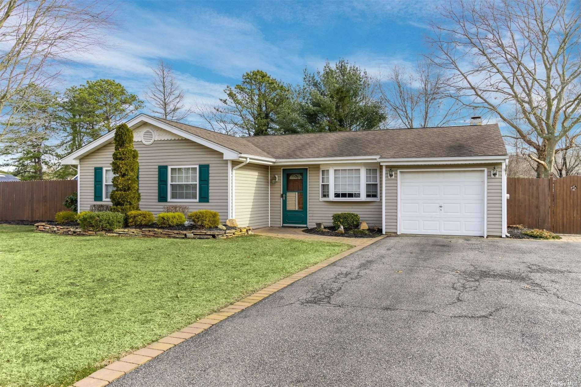 59 Nottingham Drive, Middle Island, NY 11953 Compass