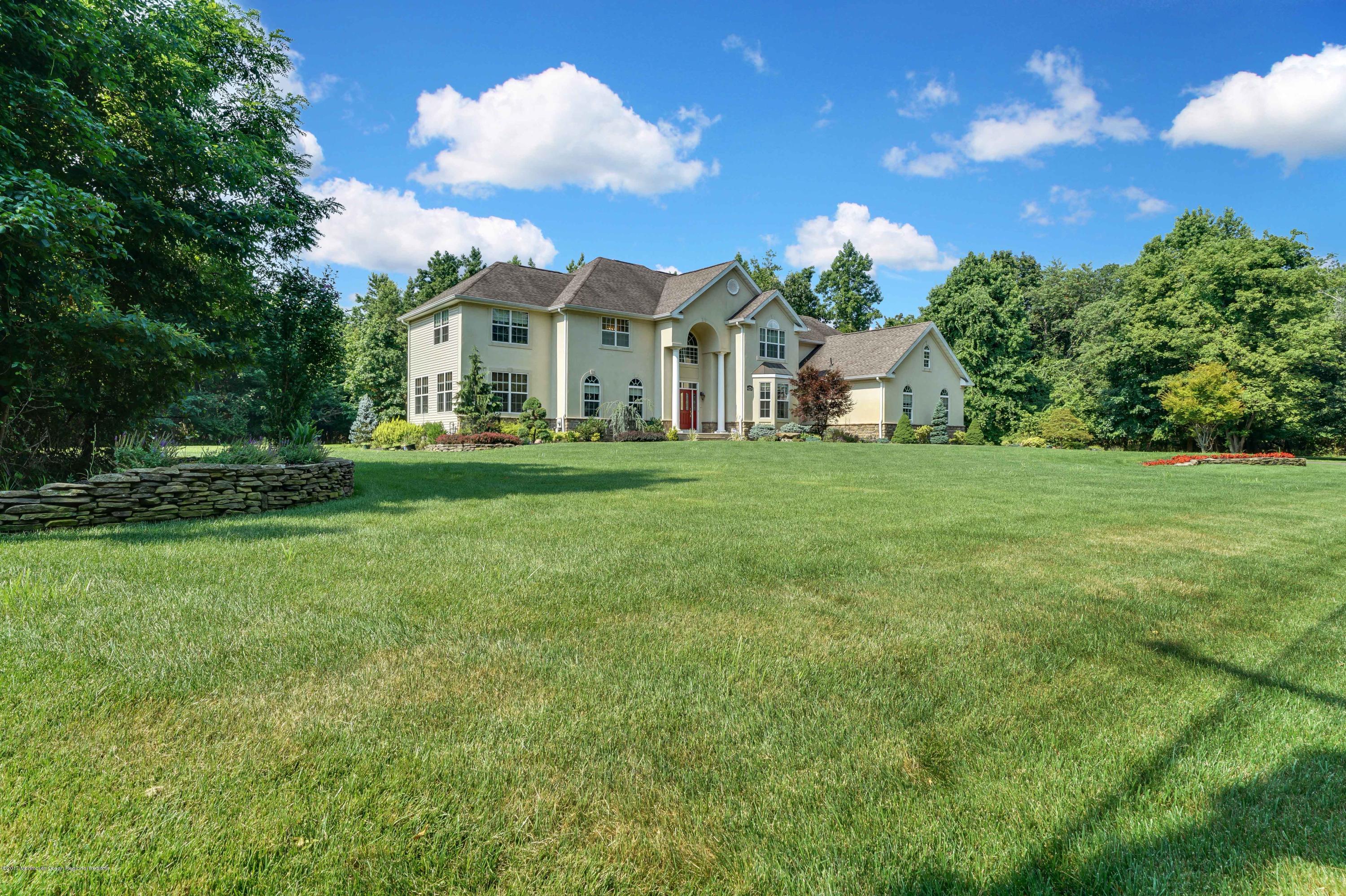 107 Larrabee Boulevard Howell, NJ 07731 - Photo 3 of 67 3