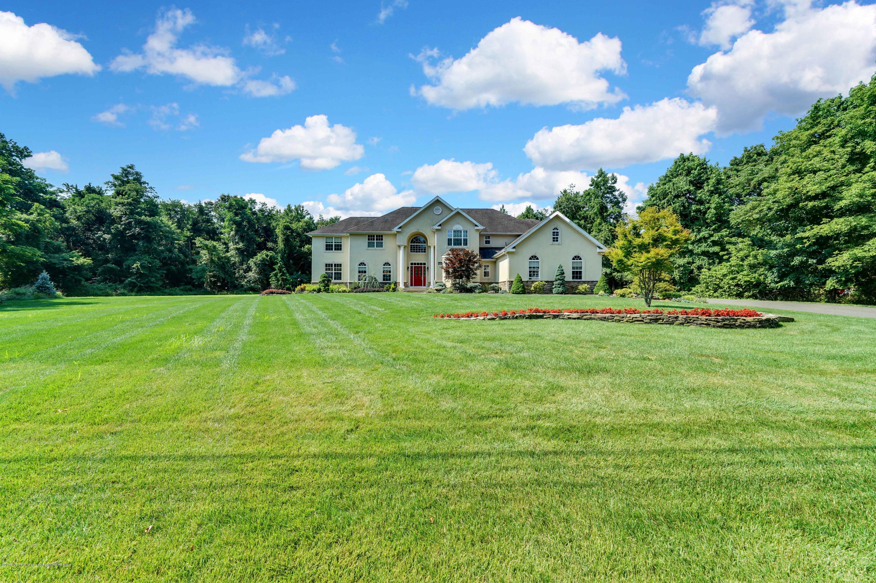 107 Larrabee Boulevard Howell, NJ 07731 - Photo 4 of 67 4
