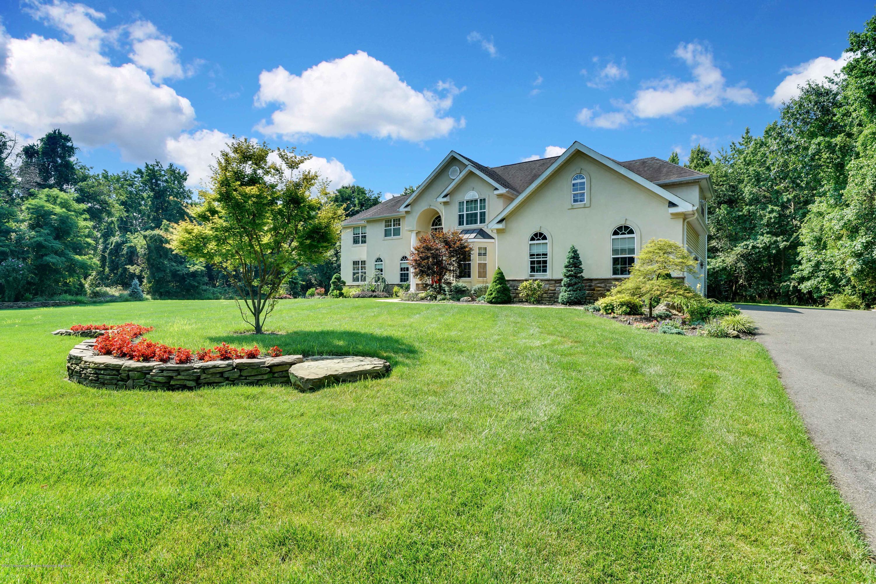 107 Larrabee Boulevard Howell, NJ 07731 - Photo 5 of 67 5