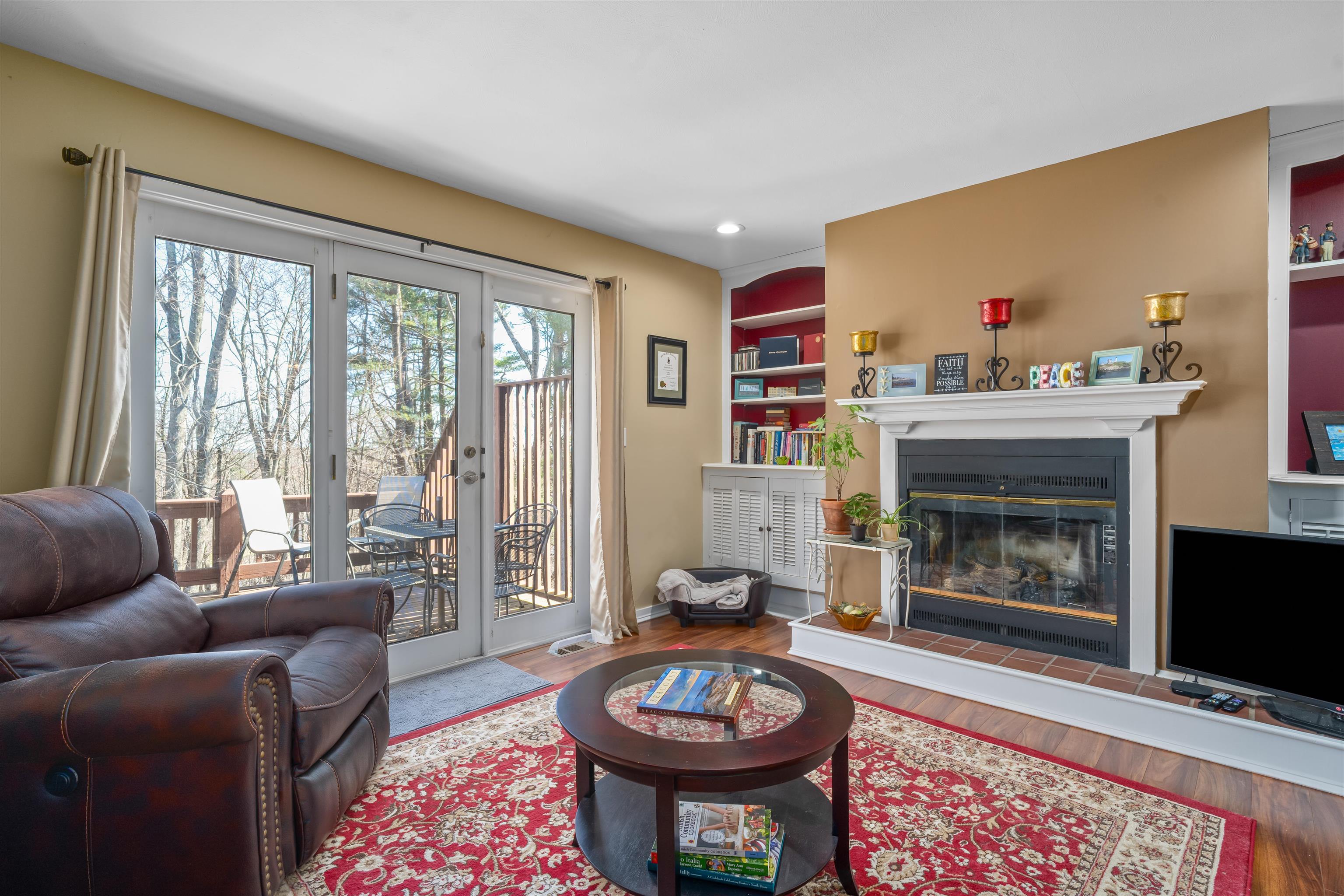 12 Thornhill Road Stratham, NH 03885 - Photo 11 of 38