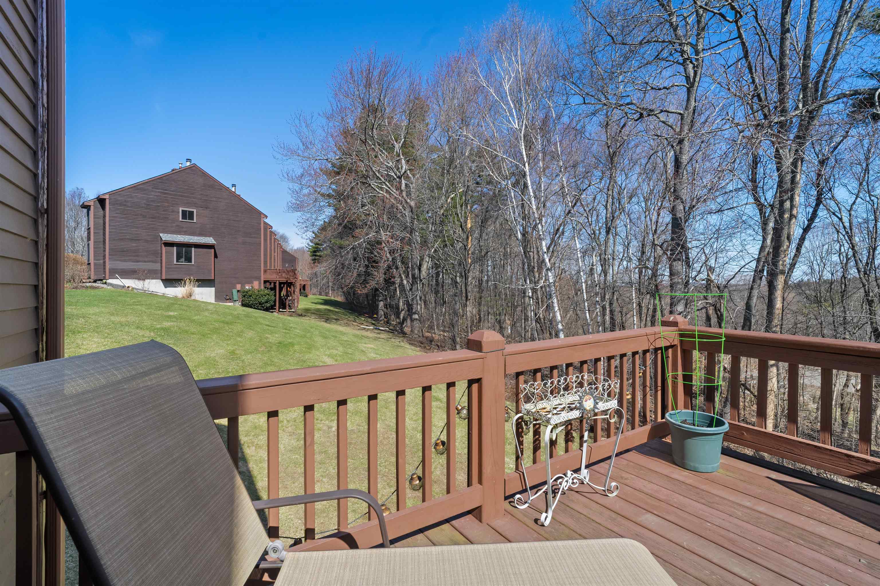 12 Thornhill Road Stratham, NH 03885 - Photo 17 of 38