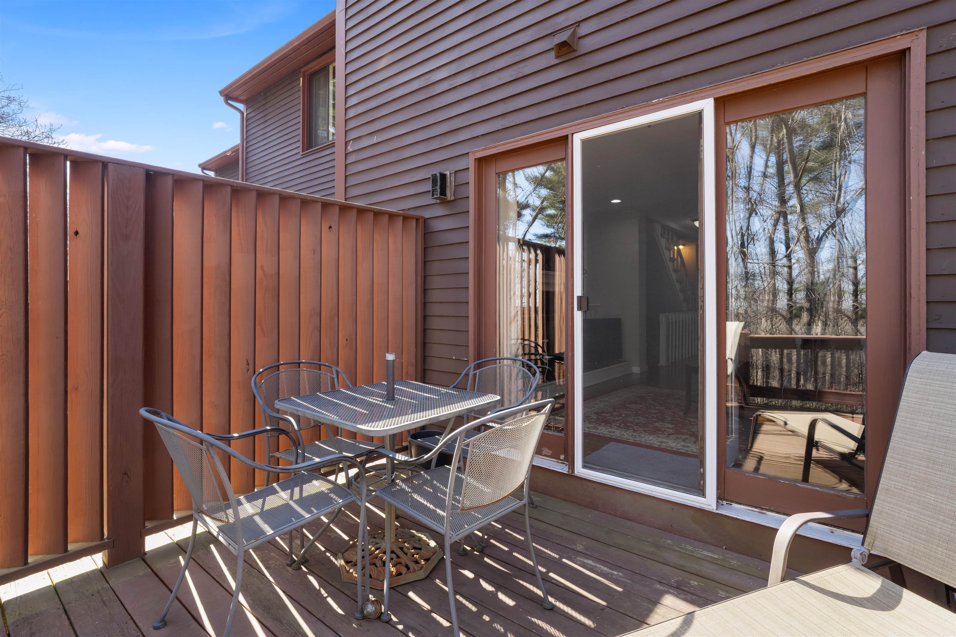 12 Thornhill Road Stratham, NH 03885 - Photo 20 of 38