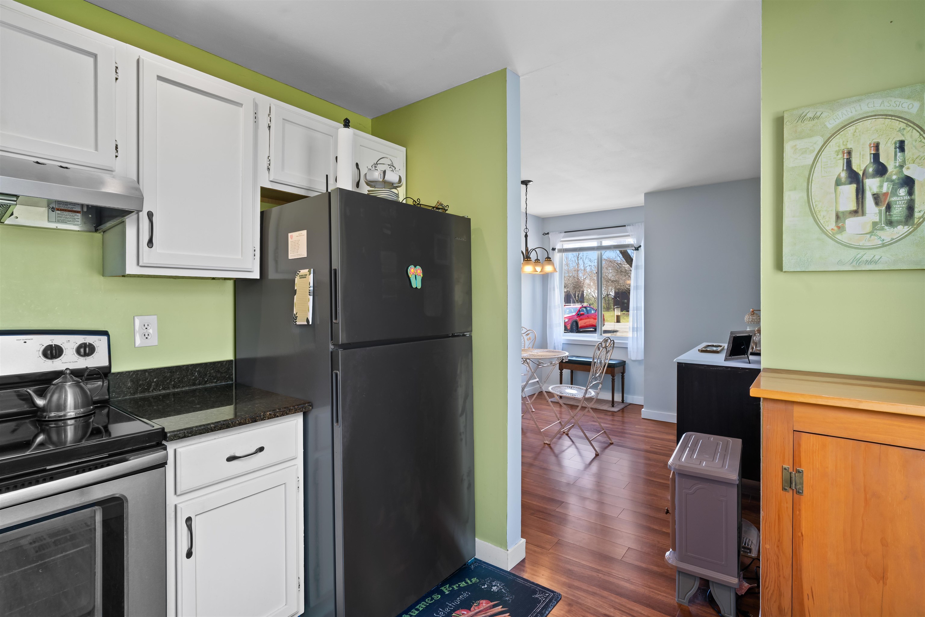 12 Thornhill Road Stratham, NH 03885 - Photo 8 of 38