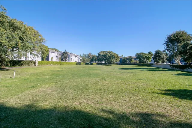 a street sign that is on a wall