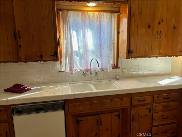 $987,900 | 6947 Murietta Avenue, Van Nuys, CA 91405