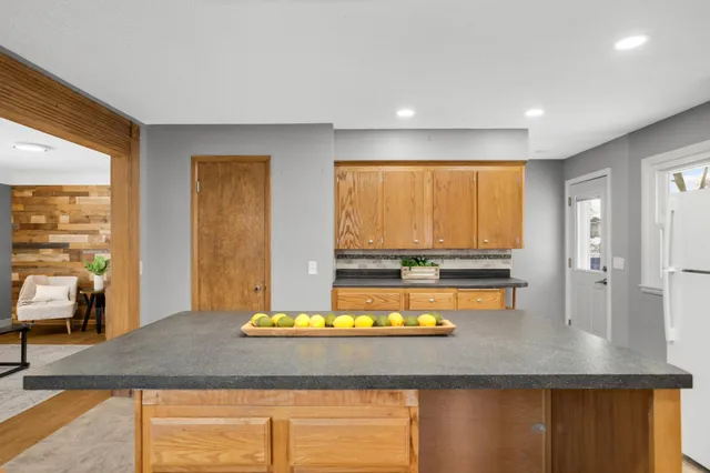 $299,900 | 7023 Concord Boulevard, Inver Grove Heights, MN 55076