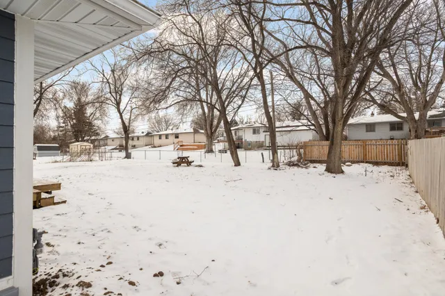 $299,900 | 7023 Concord Boulevard, Inver Grove Heights, MN 55076