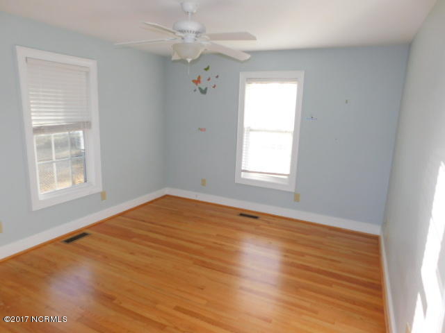 239 Wildlife Road New Bern, NC 28560 - Photo 11 of 16 DSCN0686