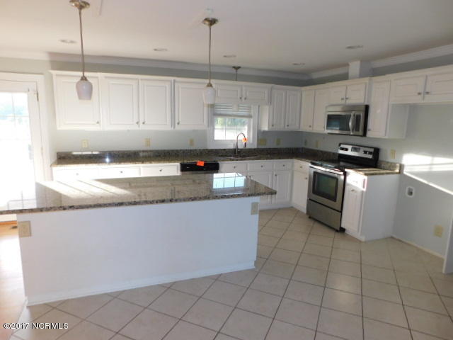 239 Wildlife Road New Bern, NC 28560 - Photo 4 of 16 DSCN0672