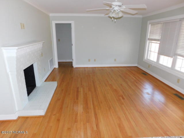 239 Wildlife Road New Bern, NC 28560 - Photo 6 of 16 DSCN1721