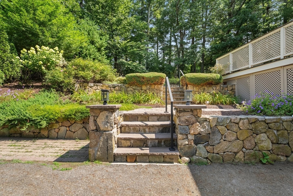 6 Phillips Road Sudbury, MA 01776 - Photo 33 of 42 Gallery Image 33