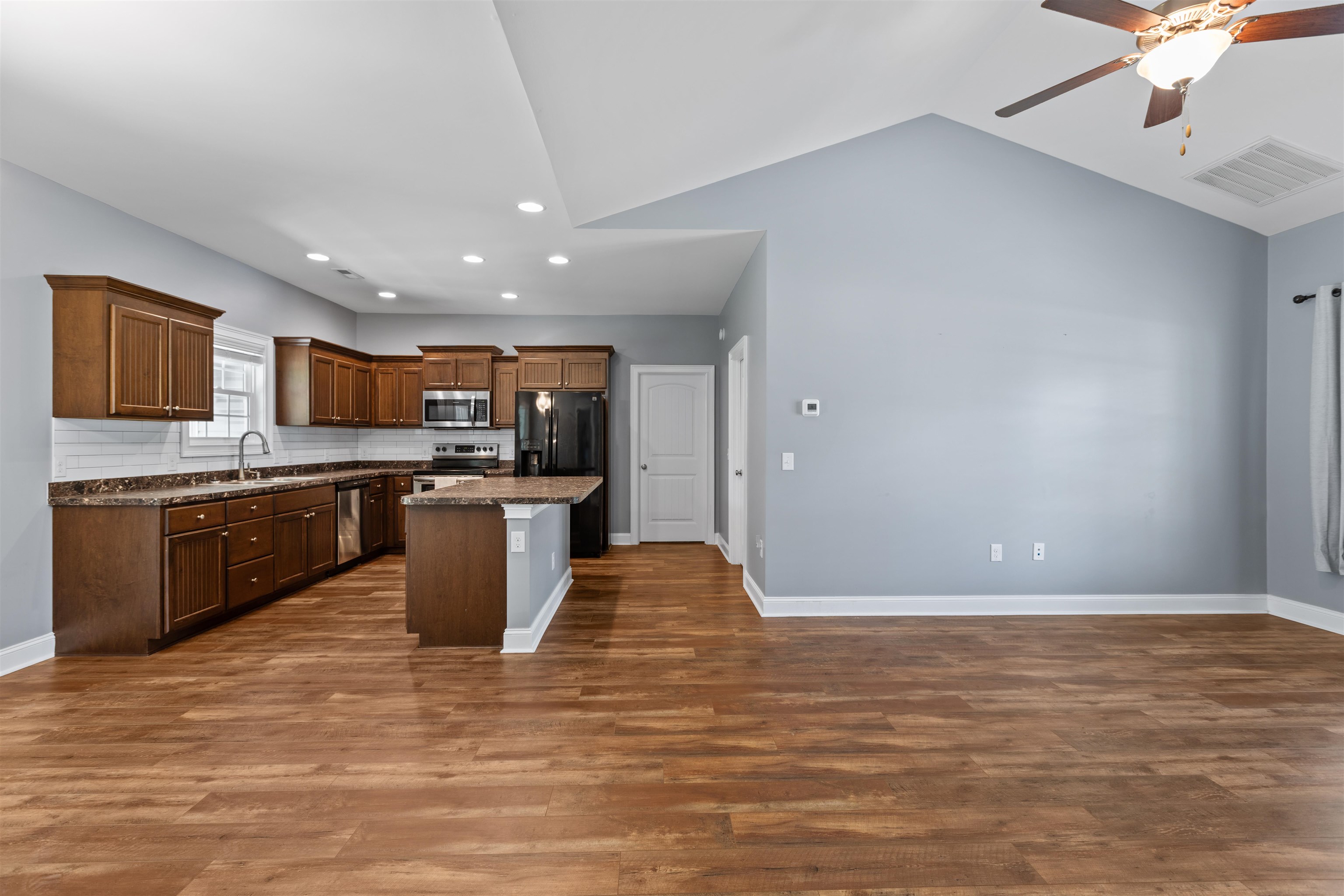 305 Long Meadow Drive Loris, SC 29569 - Photo 5 of 30