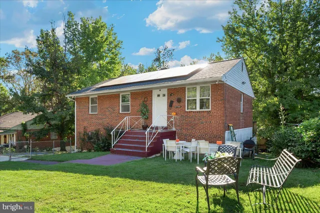 $464,900 | 3708 Cooper Lane, Hyattsville, MD 20784