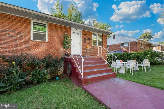 $464,900 | 3708 Cooper Lane, Hyattsville, MD 20784