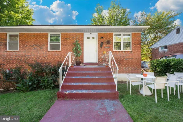 $464,900 | 3708 Cooper Lane, Hyattsville, MD 20784