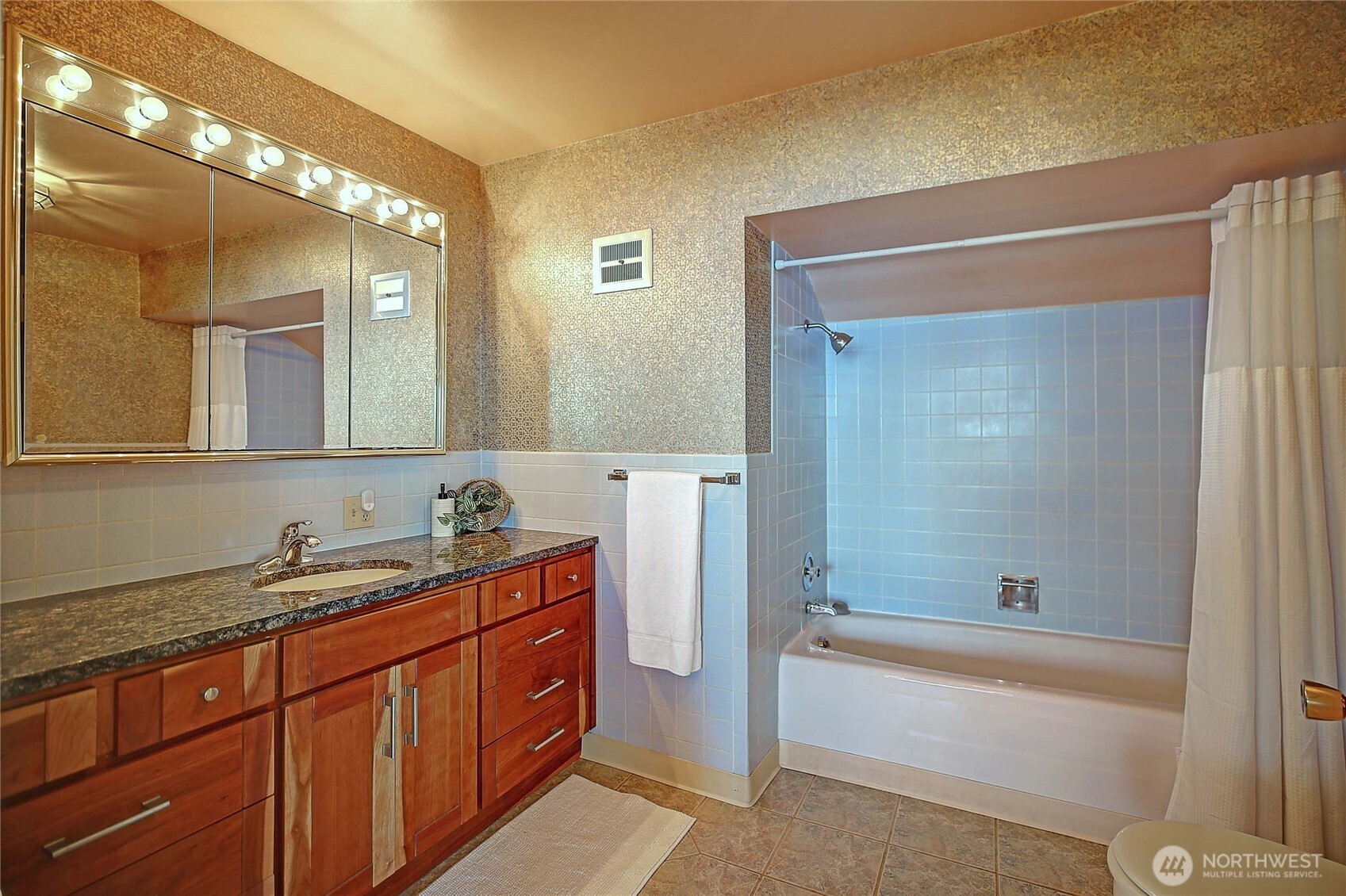 692 Maple Grove Road Camano Island, WA 98282 - Photo 17 of 39 Gallery Image 17