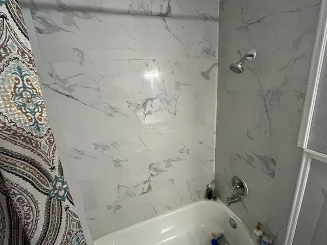 508 North Water Street Roby, TX 79543 - Photo 24 of 40 hall bath