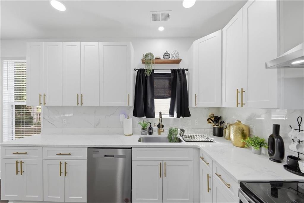 4313 Ben Hill Road Atlanta, GA 30349 - Photo 12 of 42