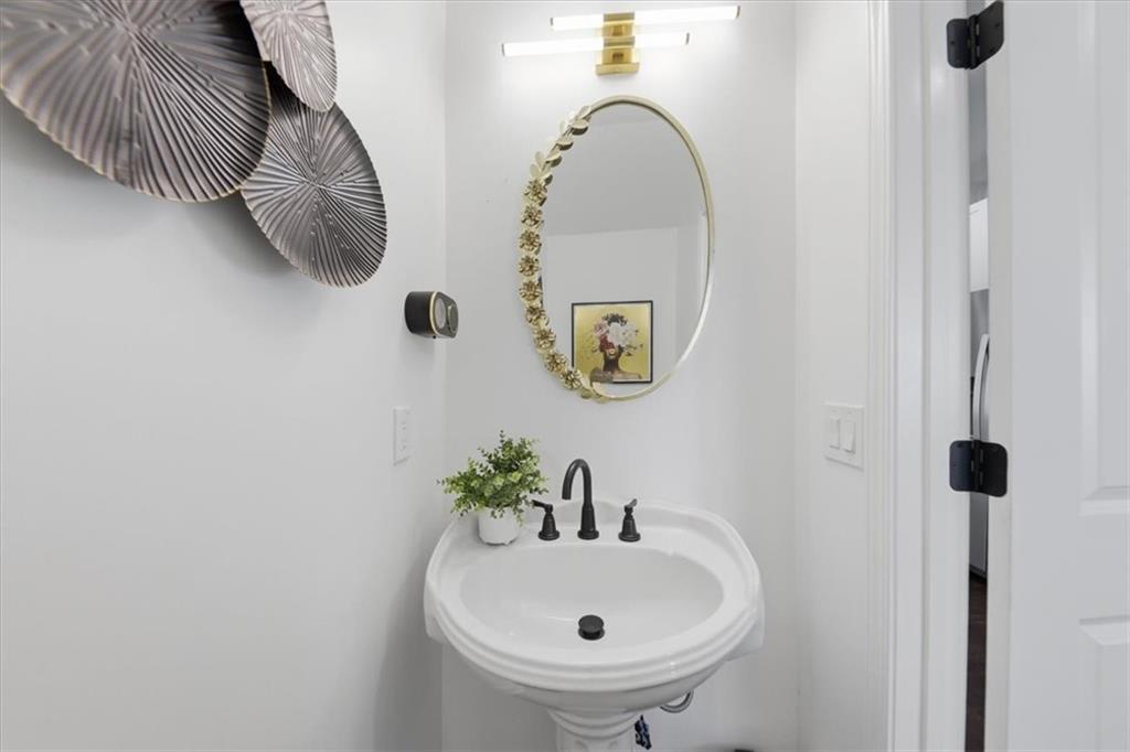 4313 Ben Hill Road Atlanta, GA 30349 - Photo 19 of 42