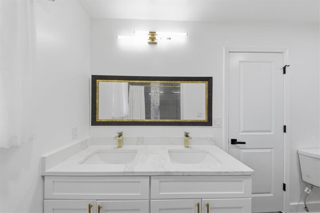 4313 Ben Hill Road Atlanta, GA 30349 - Photo 38 of 42