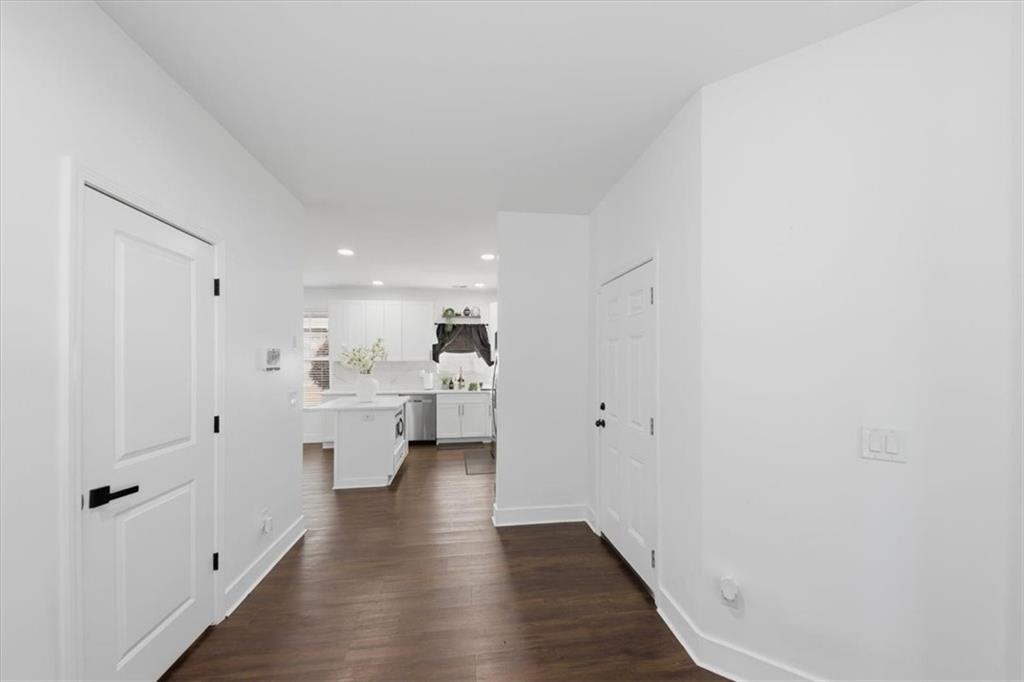 4313 Ben Hill Road Atlanta, GA 30349 - Photo 7 of 42