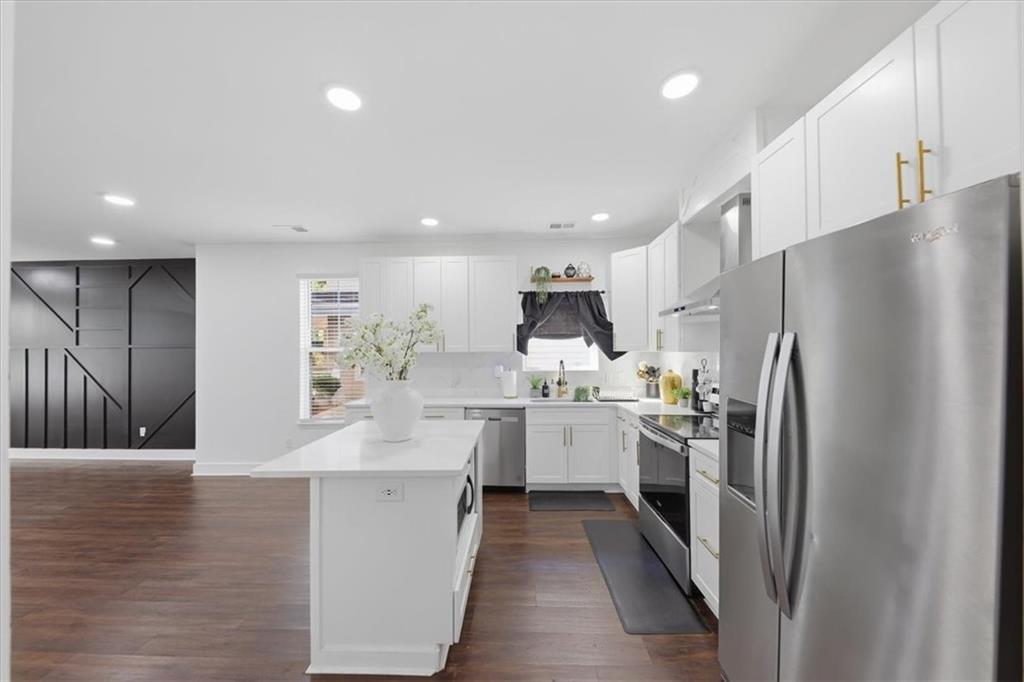 4313 Ben Hill Road Atlanta, GA 30349 - Photo 8 of 42