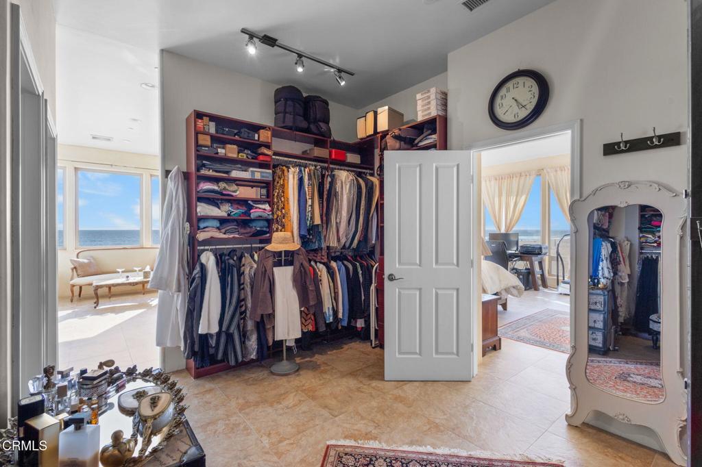 5160 Neptune Square Oxnard, CA 93035 - Photo 42 of 74