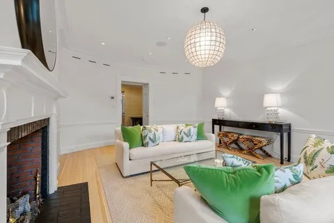 $6,900,000 | 62 Beacon Street, Unit 3, Boston, MA 02108