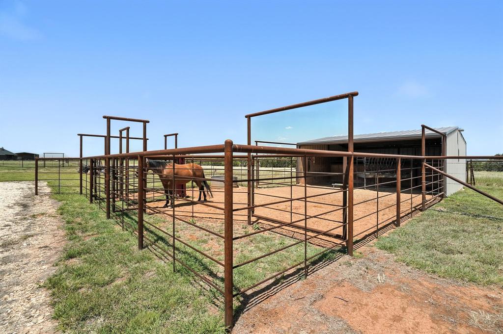 136 Dove Run Tuscola, TX 79562 - Photo 3 of 37 Horse stable area