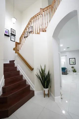 a view of entryway and hall