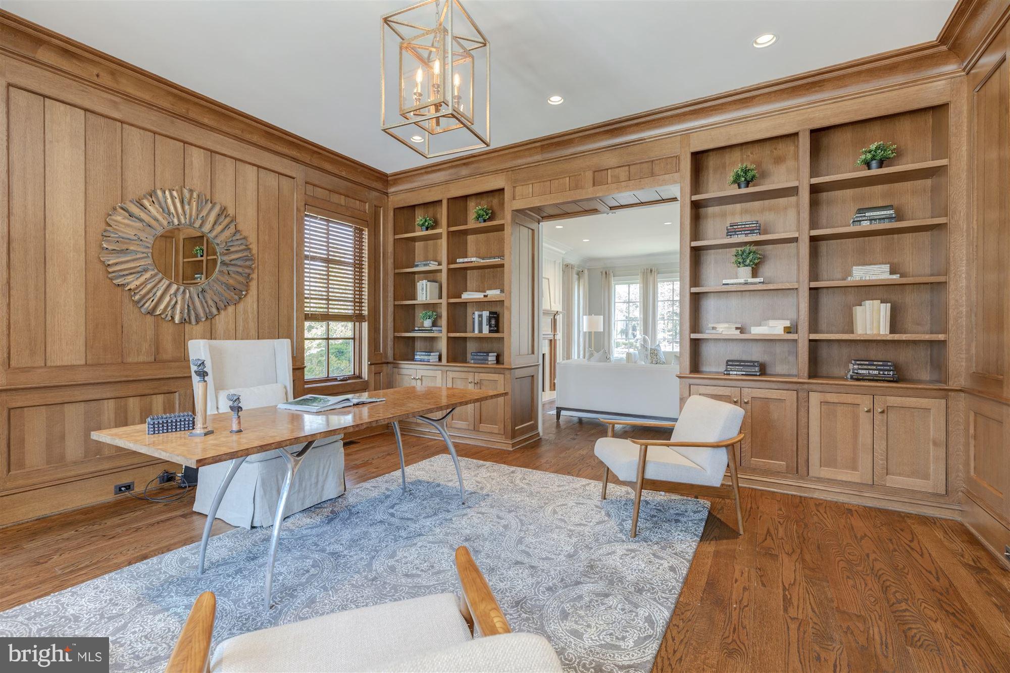 7720 Georgetown Pike McLean, VA 22102 - Photo 13 of 70 Quarter-Sawn Oak Paneling