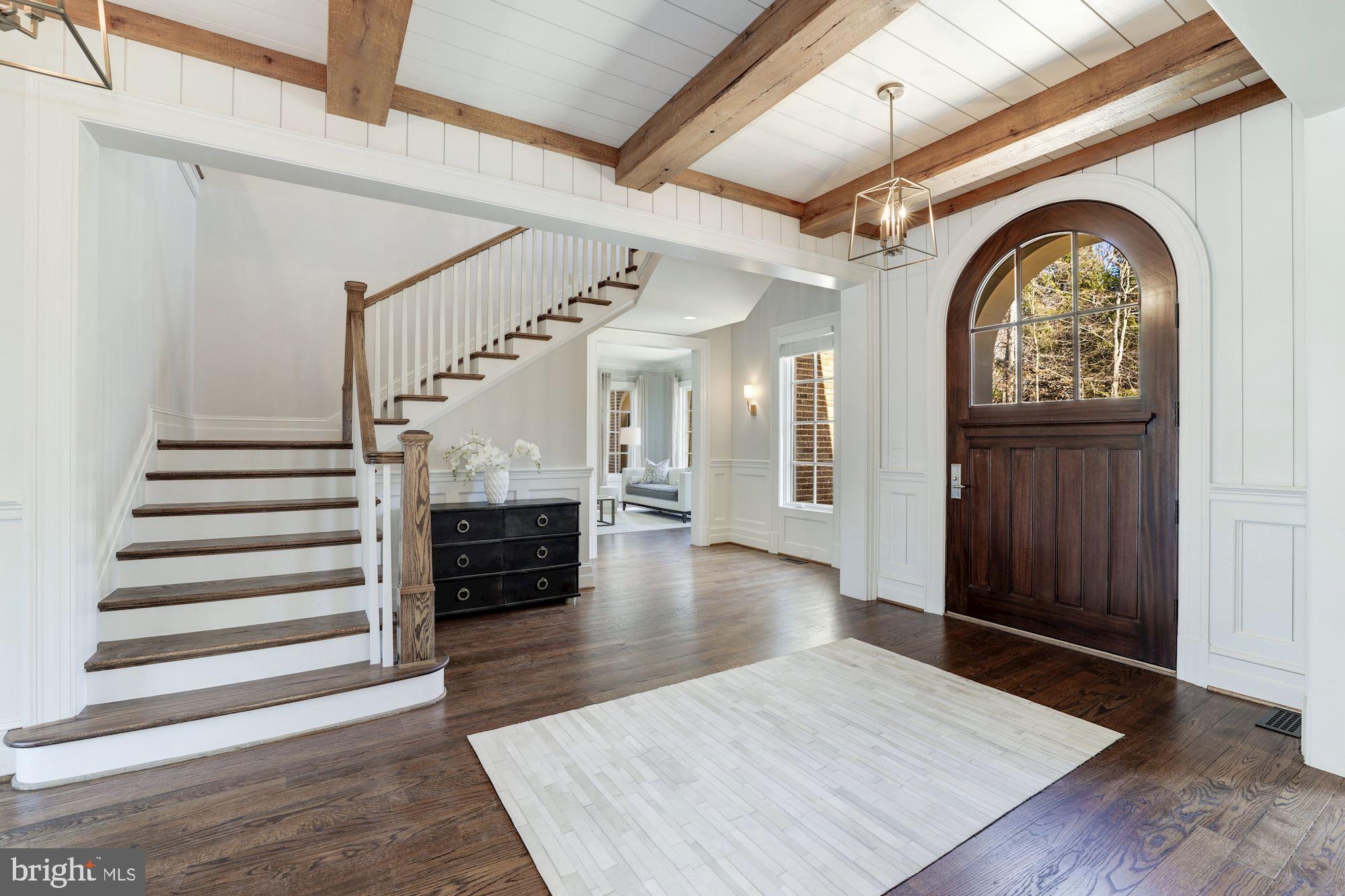 7720 Georgetown Pike McLean, VA 22102 - Photo 5 of 70 Entry Hall