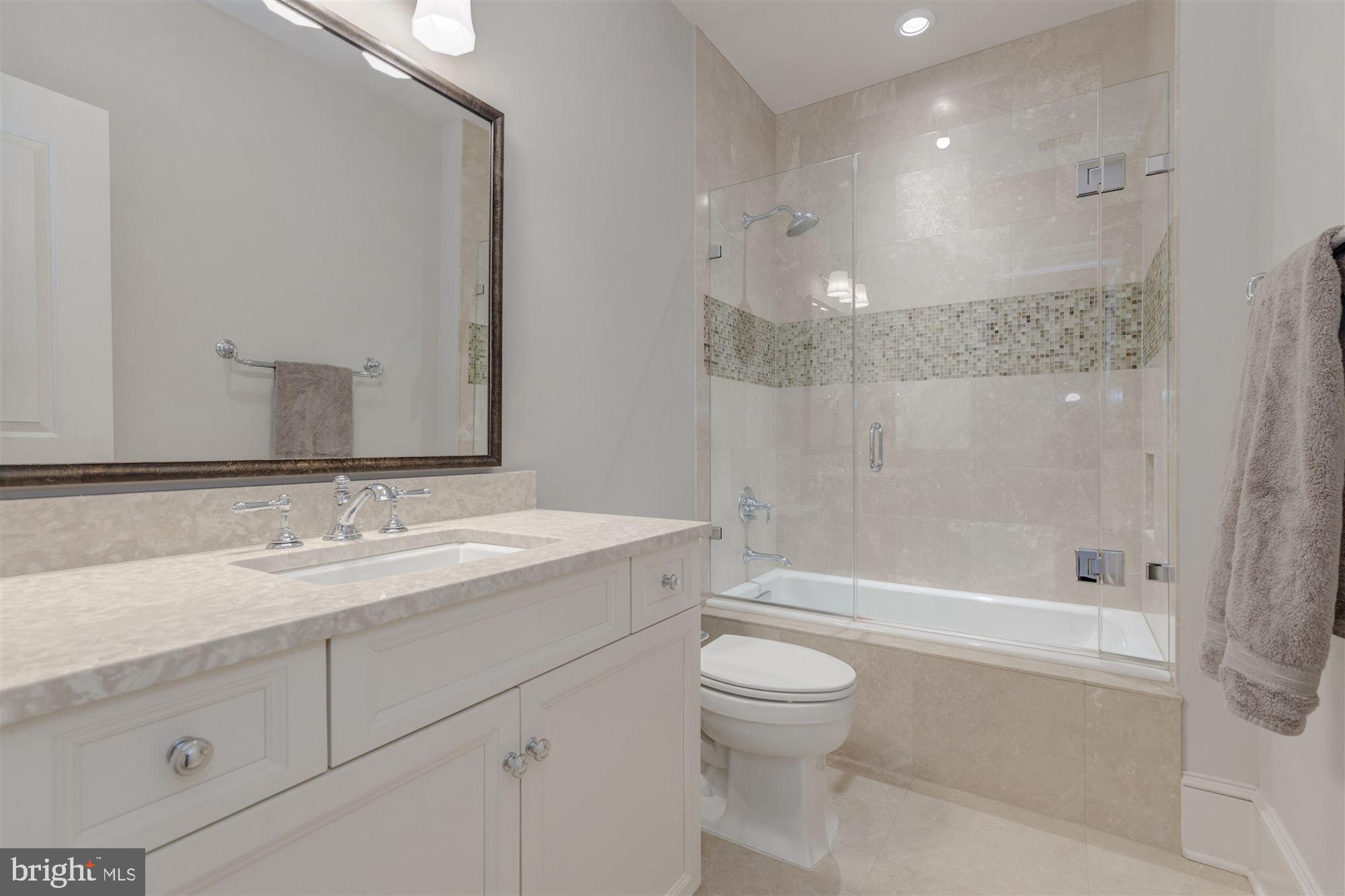 7720 Georgetown Pike McLean, VA 22102 - Photo 52 of 70 Bath 4