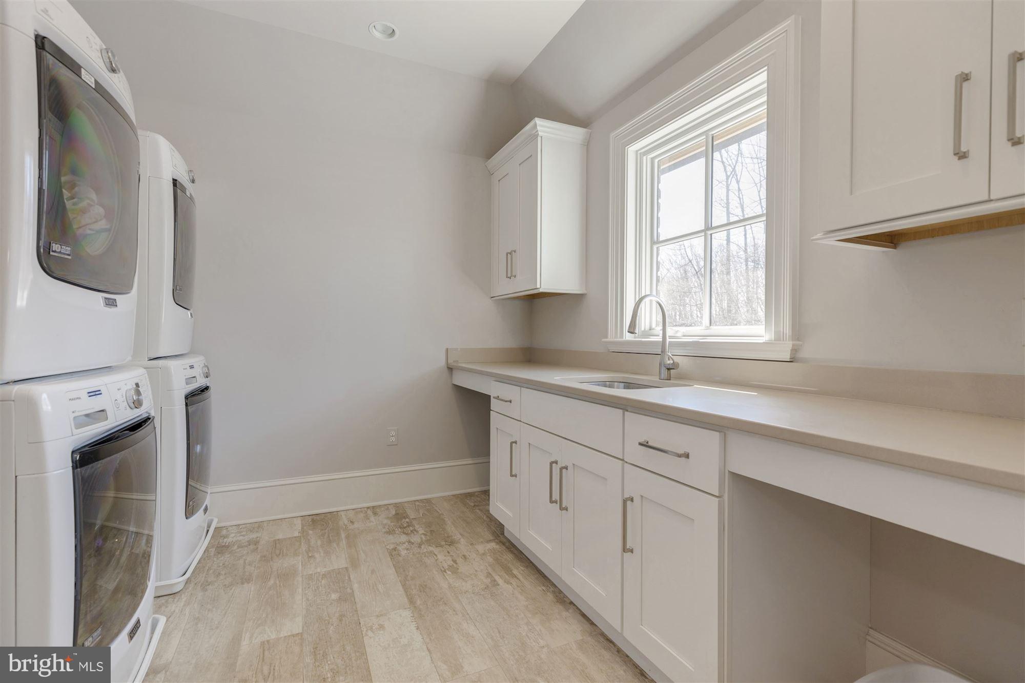 7720 Georgetown Pike McLean, VA 22102 - Photo 55 of 70 Upper Laundry
