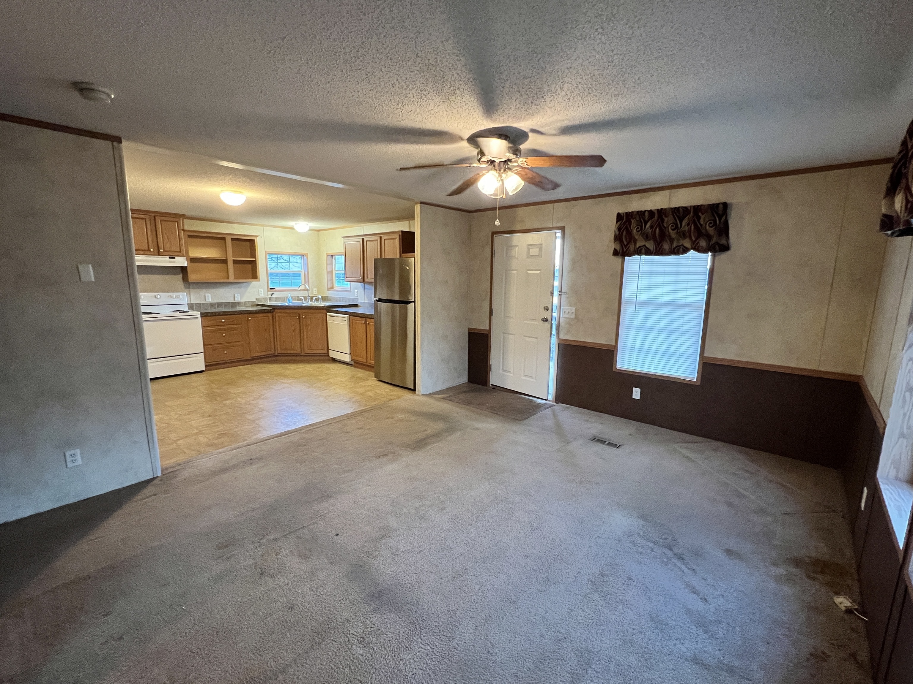 4630 Indianapolis Road Columbus, IN 47203 - Photo 5 of 15 Gallery Image 5